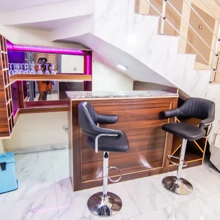 Executive 4 Bedroom House