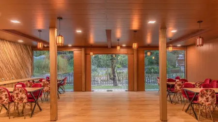 The Bright Side Resort Отели в г. Пекри