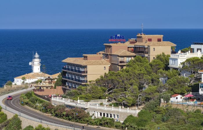 Aparthotel El Faro