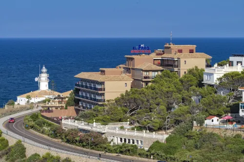 Aparthotel El Faro Hotels in Cullera