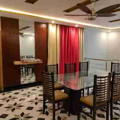 Hotel Multan Inn Dining/Meeting Rooms