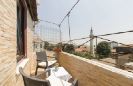 Naz Wooden House Inn