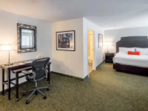 コレジアン ホテル & スイーツ トレードマーク コレクション バイ ウィンダム シラキュースのホテル