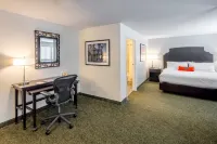 كولجيان هوتل آند سويتس، تريدمارك كوليكشن باي ويندام فنادق في سيراكيوز