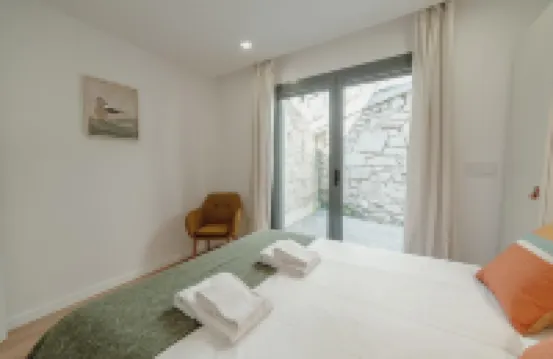 Courtyard Oporto Design Apartment L with Terrace Hotels near Campanha Train Station