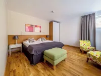 Best Western Valhall Park Hotell فنادق في Vejbystrand