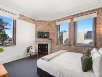 Grand Hotel and Studios Hotels in Wyong