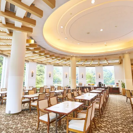 Okura Akademia Park Hotel
