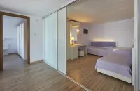 Triton Boutique Hotel