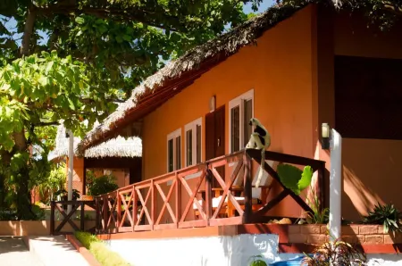 Edena Kely Отели в г. Махадзанга