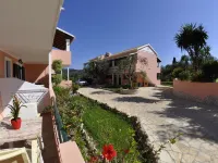 Anna Studios Hotels in Esperii