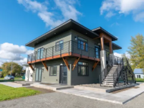 Colony Suites Hotels in Matanuska-Susitna