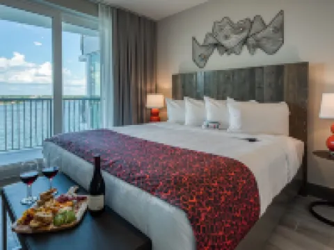 Fusion Resort Waterfront Suites Hotels in Treasure Island