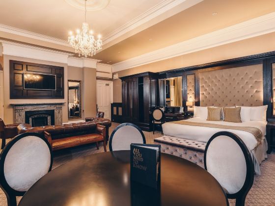 County Hotel & County Aparthotel Newcastle