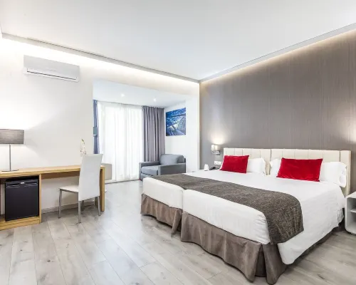 Sweet Hotel Renasa Hotels near Malvarrosa Beach