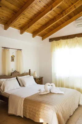 Plakalona Hotels in Exopoli