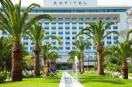 Sofitel Rabat Jardin des Roses Отели рядом со станцией Рабат Вилле железнодорожная станция