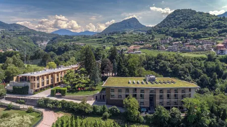 Hotel Villa Madruzzo Отели в г. Трент