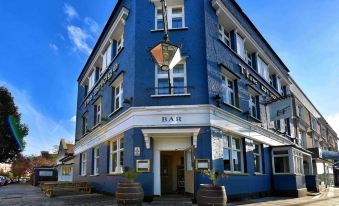 The Bridge Pub & Rooms