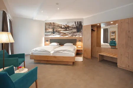 Hotel - Restaurant Dahm Отели в г. Оберфойлен