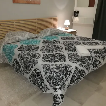 Lagos City Center Guest House & Hostel Отели рядом с достопримечательностью «Пляж Луш»