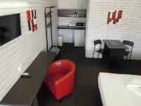 Jackaroo Apartments