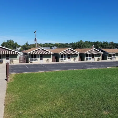 Black Hawk Motel & Suites