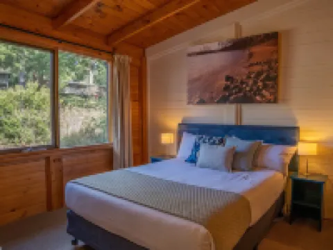 Stewarts Bay Lodge Hotels in Port Arthur