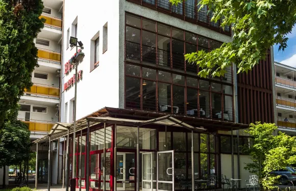 CE那坡凡尼酒店