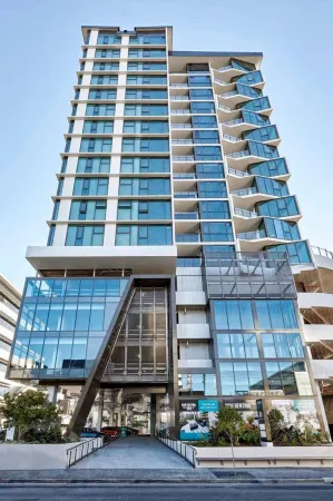 2Br Food Drink Hub Pool 2 Cars Gym Rooftop