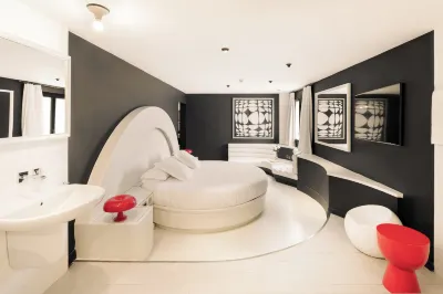 La França Travellers Adults Only Hotels near Magic Fountain of Montjuïc