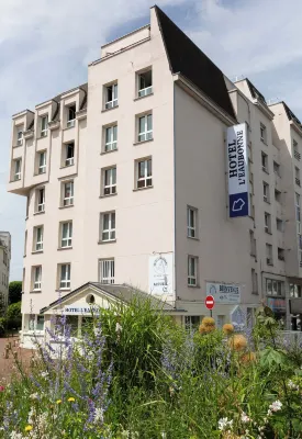 Hotel l'Eaubonne Các khách sạn ở Saint-Gratien
