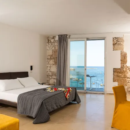 Re Dionisio Luxury Suites
