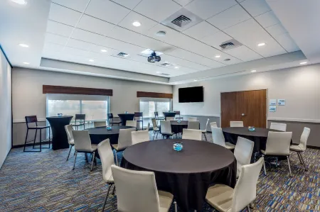 Holiday Inn Express & Suites Rice Lake by IHG