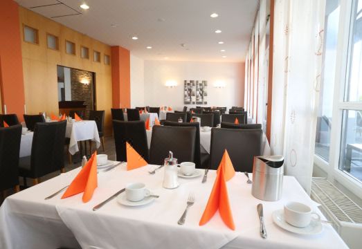 2. 아스가르드 호텔..