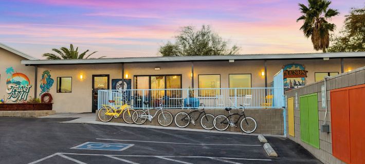 Hotel McCoy - Art, Coffee, Beer, Wine Hotels in Tucson