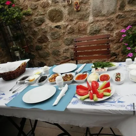 Aristonicus Boutique Hotel