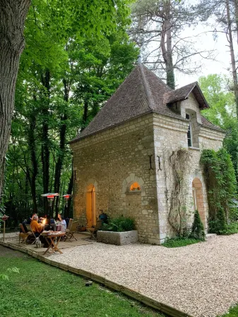 Domaine du Chesney Отели в г. Буа-Жером-Сент-Уан