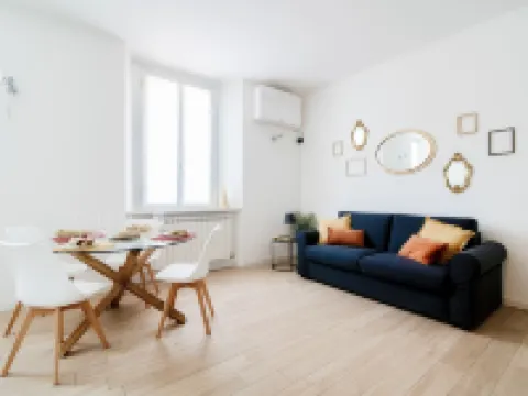 マホメインコモ - プロムナード チェルノッビオのホテル