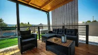 House Red Earth - Kastel Stafilic