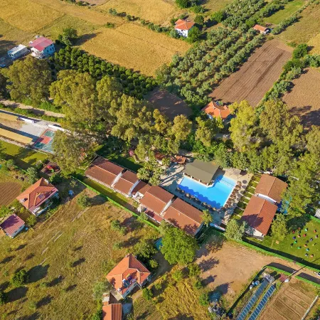 Alados Otel