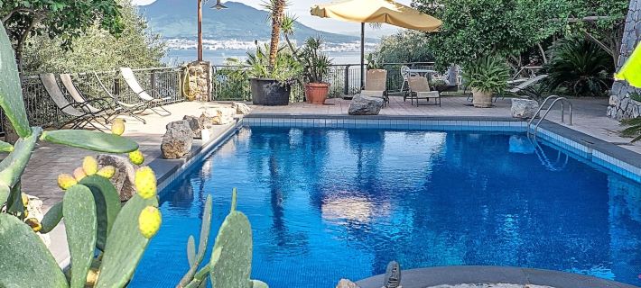 Villa Ketty Resort Ξενοδοχεία στην πόλη Βίκο Εκουένσε