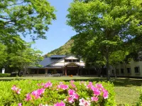 Watarase Onsen Hotel Sasayuri Hotels near Kawayu onsen