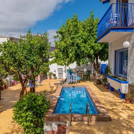 Blue Castle GuestHouse