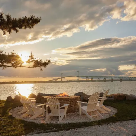 Newport Harbor Island Resort