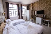 Hotel Royal - ที่มีที่จอดรถ