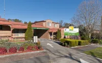 Yarra Valley Motel Hotels near Blue Turtle