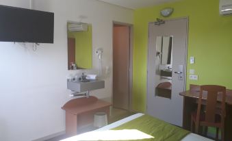B Hotel Troyes Aéroport