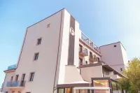 Ferretti Beach Hotel Hotel in zona Bagni 47 48 Basilico