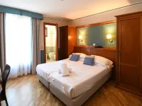 Hotel Cavour Hôtels à : Rapallo